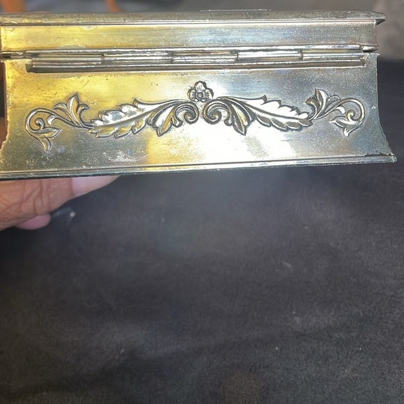 Vintage Silver Decorative Box - Picture 5 of 8
